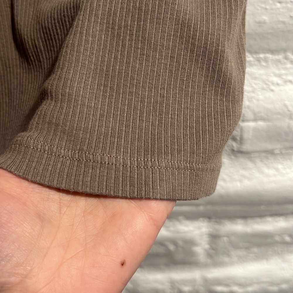 MONROW Ribbed Tee - Picture 8 of 8